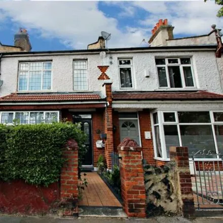 Rent this 3 bed townhouse on McLeod Road in London, SE2 0NQ
