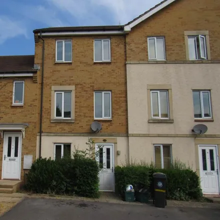 Rent this 4 bed townhouse on 37 Saint Gregory's Road in Bristol, BS7 0NF