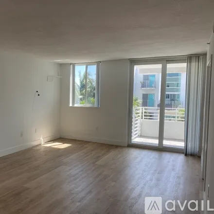 Image 4 - 7800 Collins Ave, Unit 4 - Condo for rent