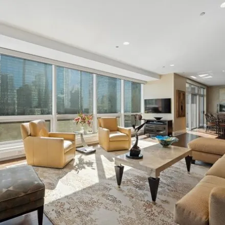 Image 8 - 401-445 East North Water Street, Chicago, IL 60611, USA - Condo for sale