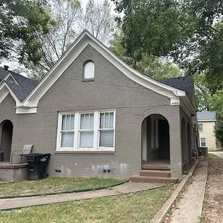 Buy this 4 bed house on 154 Sidney Street in Longview, TX 75602