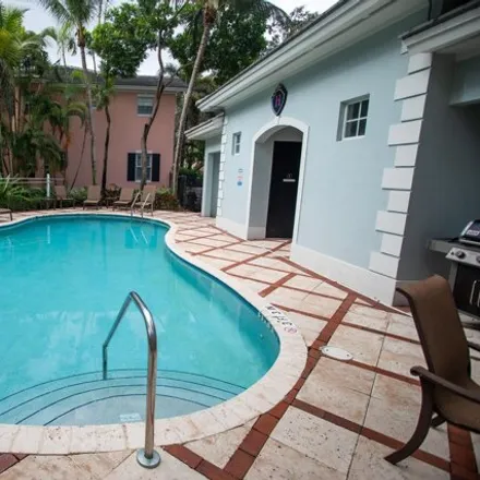 Image 2 - 1015 West Heritage Club Circle, Delray Beach, FL 33483, USA - House for sale
