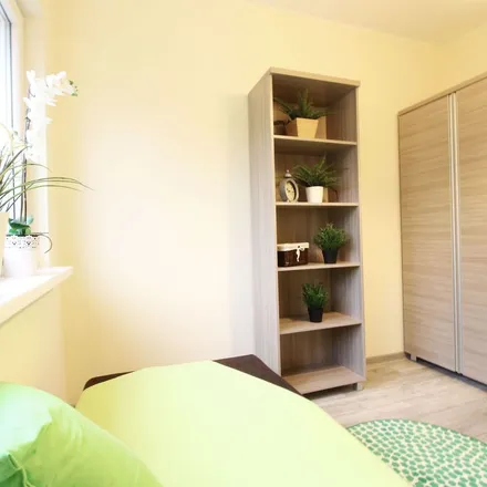 Rent this 3 bed apartment on Zaolziańska 65 in 93-539 Łódź, Poland