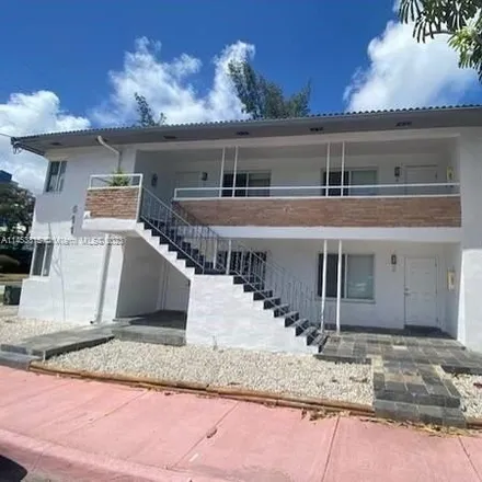 Image 2 - 611 74th Street, Atlantic Heights, Miami Beach, FL 33141, USA - House for rent