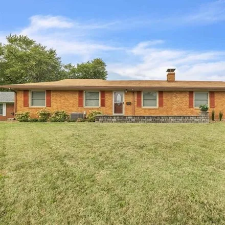 Buy this 3 bed house on 711 Booth Avenue in Owensboro, KY 42301