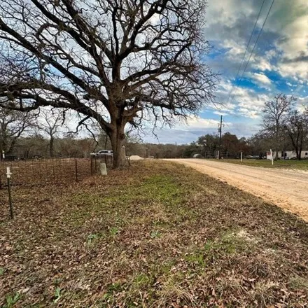 Image 8 - 129 Oak Shadow, Floresville, Texas, 78114 - Apartment for sale