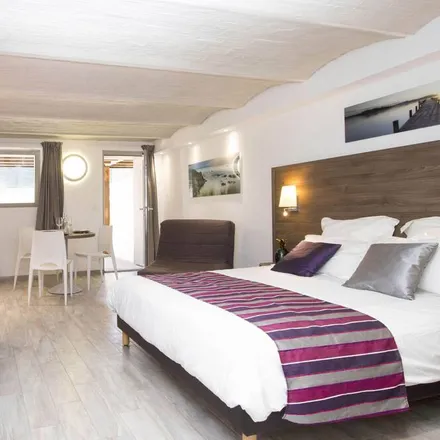 Rent this studio apartment on 83270 Saint-Cyr-sur-Mer