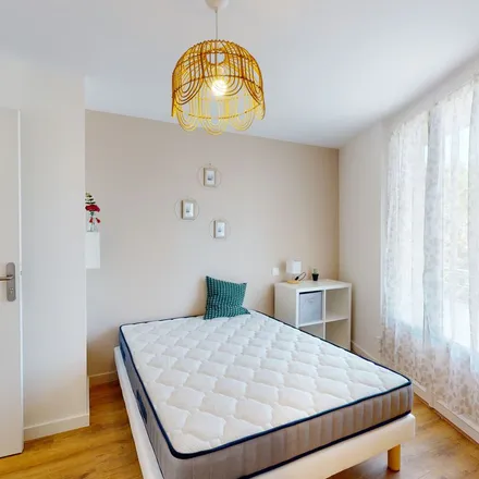 Image 3 - 46 Avenue de Lombez, 31300 Toulouse, France - Apartment for rent