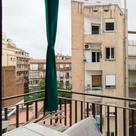 Image 9 - Carrer de Provença, 449, 08025 Barcelona, Spain - Room for rent