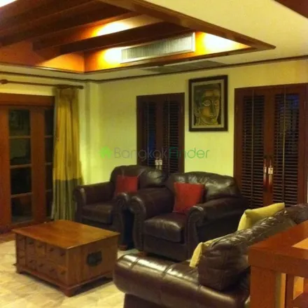 Image 3 - Royal Asia Lodge, 91, Soi Sukhumvit 8, Khlong Toei District, 10110, Thailand - Townhouse for rent