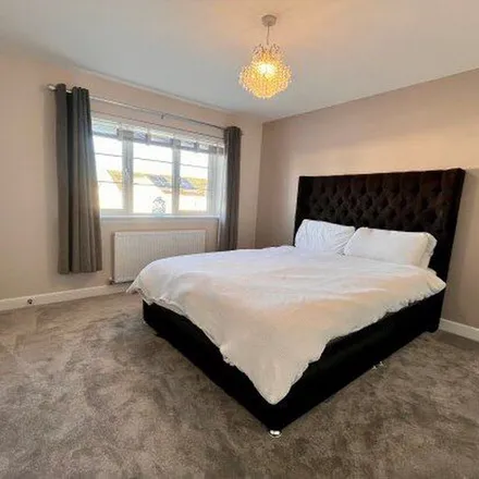 Rent this 4 bed apartment on Condorrat Road in Glenmavis, ML6 0NU