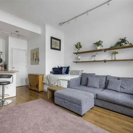 Buy this 1 bed apartment on Nando's in 116-118 Balham High Road, London