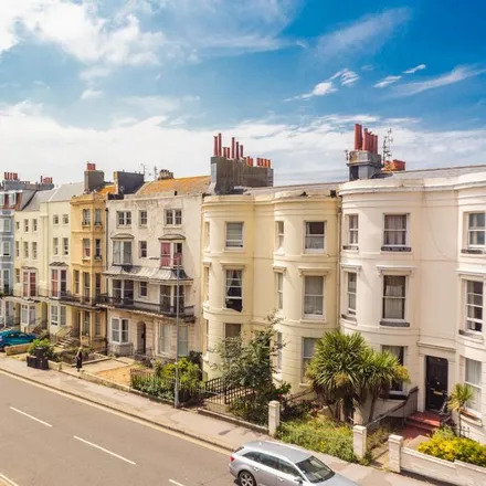 Rent this 1 bed townhouse on 19 Lower Rock Gardens in Brighton, BN2 1PG