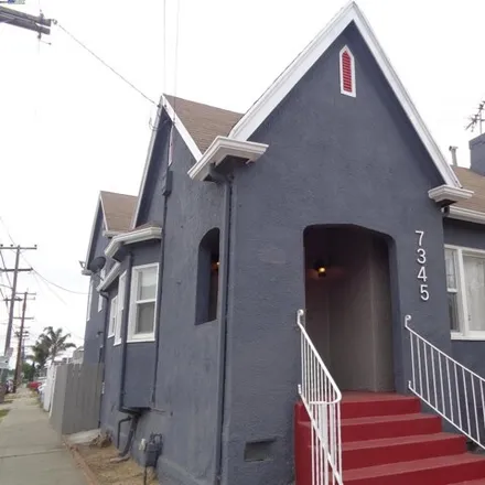 Buy this 4 bed house on 7345 Holly Street in Oakland, CA 94621