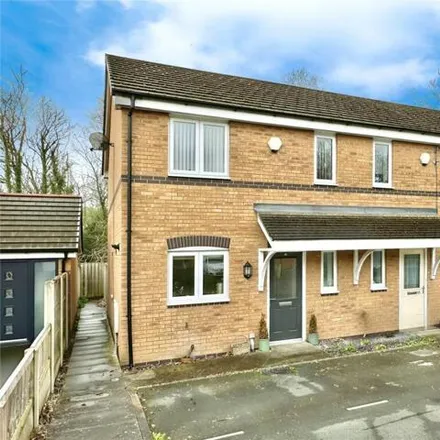 Buy this 2 bed house on unnamed road in Summerhill, LL11 4QE