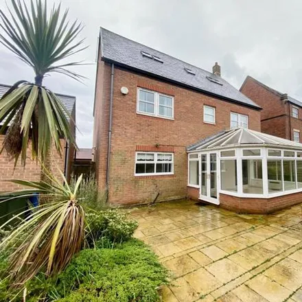 Rent this 6 bed house on Barmoor Drive in Newcastle upon Tyne, NE3 5RG
