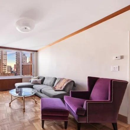 Image 6 - 201 East 62nd Street, New York, NY 10065, USA - Townhouse for sale
