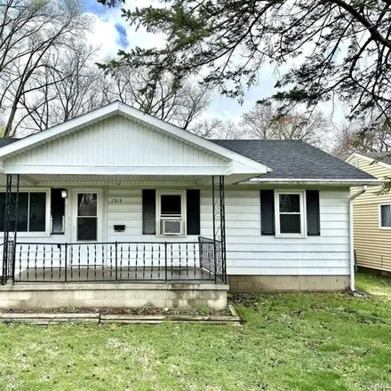 Buy this 2 bed house on 1361 South 19th Street in Lafayette, IN 47905