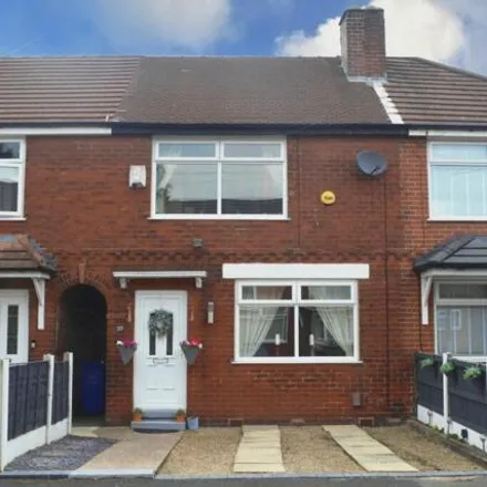 Buy this 2 bed townhouse on Dalton Drive in Pendlebury, M27 8UB