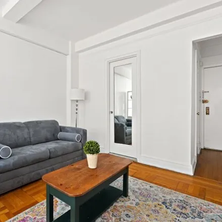 Image 2 - Claudette, 24 5th Avenue, New York, NY 10011, USA - Apartment for sale