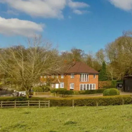 Buy this 6 bed house on Radlett Lane in Shenley, WD7 9DS
