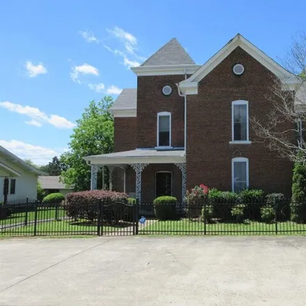 Buy this 6 bed house on 104 Myrtle Pl in Stevenson, Alabama
