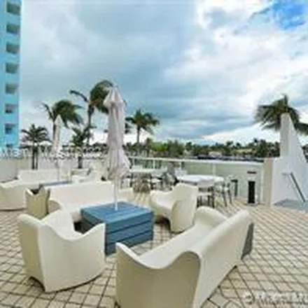 Image 8 - 5880 Collins Avenue, Miami Beach, FL 33140, USA - Apartment for rent