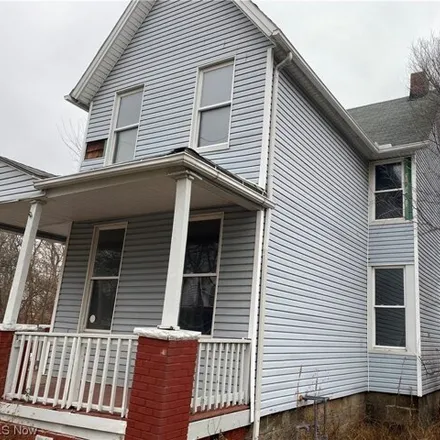Image 2 - 1391 East 77th Street, Cleveland, OH 44103, USA - House for sale