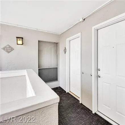Image 4 - Las Vegas Country Club, Oakmont Drive, Winchester, NV 89109, USA - Condo for sale