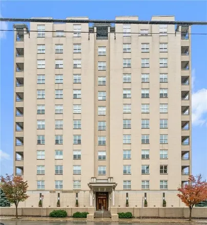 Buy this 2 bed condo on 220 North Bellefield Avenue in Pittsburgh, PA 15213