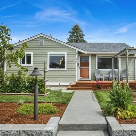 Buy this 2 bed house on 2860 Williams Street in Bellingham, WA 98225