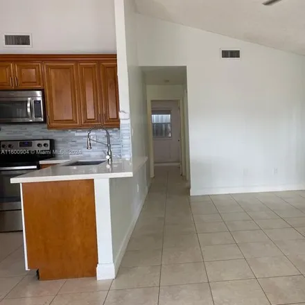 Image 2 - 8680 SW 16th St, Pembroke Pines, Florida, 33025 - House for rent