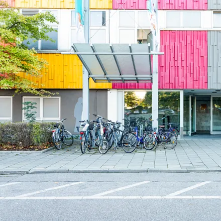 Image 8 - Olympia-Einkaufszentrum, Hanauer Straße, 80993 Munich, Germany - Apartment for rent