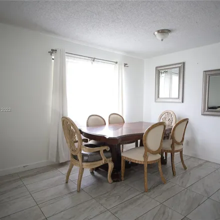 Image 9 - 426 Lakeview Drive, Weston, FL 33326, USA - Condo for rent