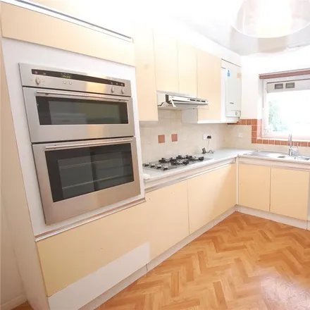 Image 3 - Dollis Avenue, London, N3 1BH, United Kingdom - Apartment for rent