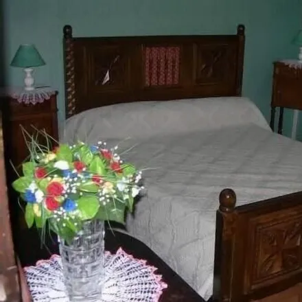 Rent this 3 bed apartment on 09250 Luzenac