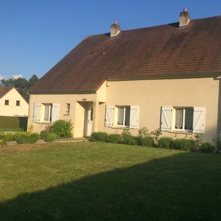 Rent this 2 bed house on Laon