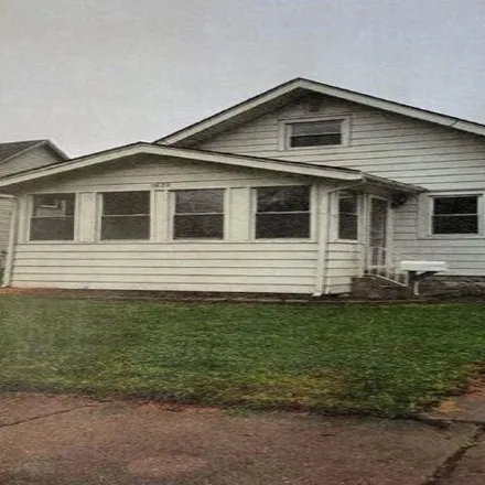 Buy this 3 bed house on 1622 Latham Street in Rockford, IL 61103