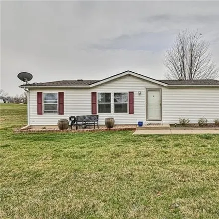 Buy this 3 bed house on 931 Northeast White Oaks Lane in Oak Grove, MO 64075