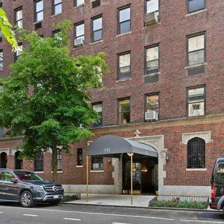 Image 2 - 142 East 71st Street, New York, NY 10021, USA - Apartment for sale