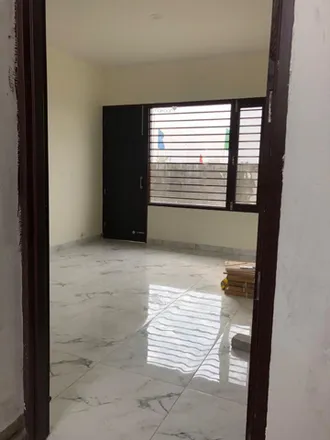 Image 2 - unnamed road, Sahibzada Ajit Singh Nagar, Kharar - 140300, Punjab, India - Apartment for sale