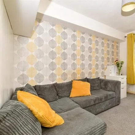 Image 2 - Chailey Court, Mortlake Close, London, CR0 4SW, United Kingdom - Apartment for sale