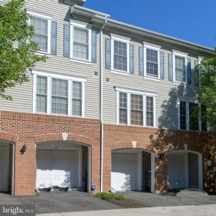 Rent this 3 bed condo on 7131 Huntley Creek Place in Groveton, Fairfax County