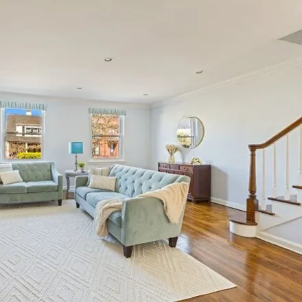 Image 2 - 356 97th Street, New York, NY 11209, USA - Townhouse for sale