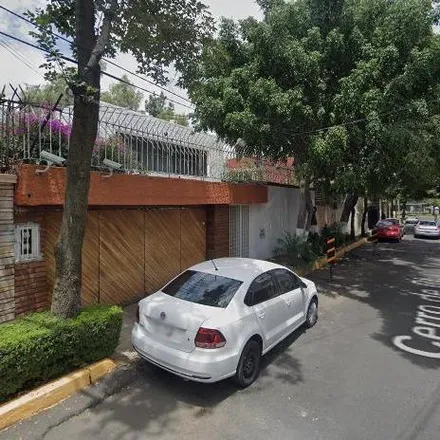 Buy this 4 bed house on Calle Cerro de Chapultepec 57 in Coyoacán, 04310 Santa Fe