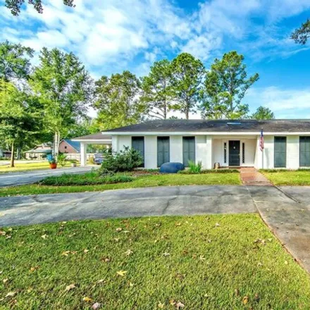 Buy this 4 bed house on 340 Hale Drive in Thibodaux, LA 70301
