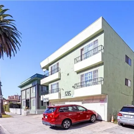 Image 2 - 323 North Crystal Court, Long Beach, CA 90802, USA - House for sale