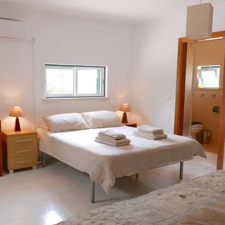 Rent this 3 bed house on Quinta de Santa Júlia in Rua do Outeiro, 5050-313 Peso da Régua