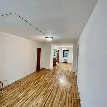 Image 5 - 144-43 71st Road, New York, NY 11367, USA - Apartment for sale