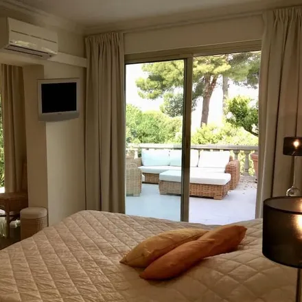 Image 2 - Cannes, Maritime Alps, France - House for rent